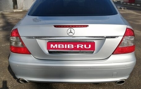 Mercedes-Benz E-Класс, 2007 год, 880 000 рублей, 3 фотография