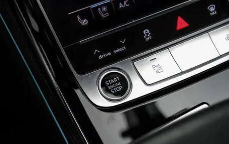 Audi A8, 2022 год, 6 780 000 рублей, 3 фотография
