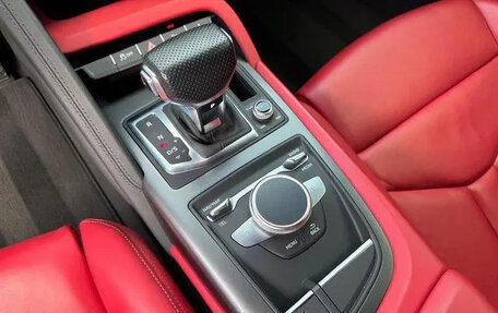 Audi R8, 2022 год, 24 250 782 рублей, 7 фотография