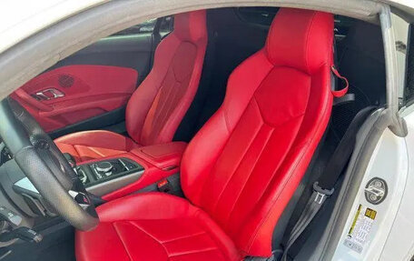 Audi R8, 2022 год, 24 250 782 рублей, 5 фотография