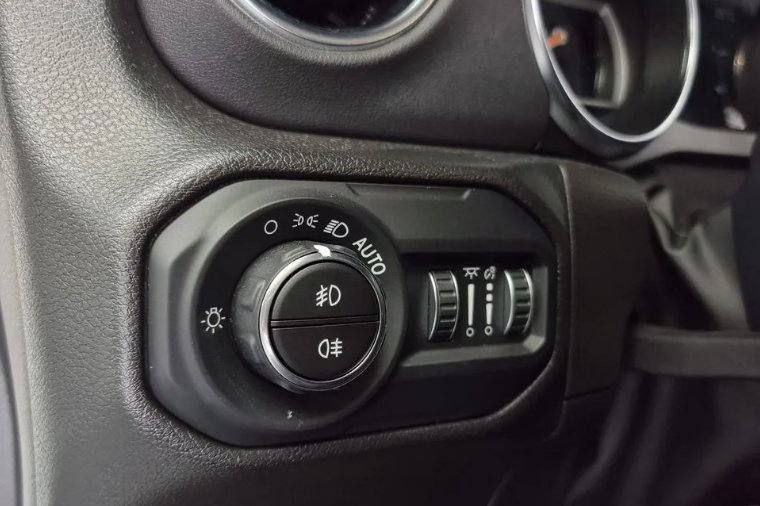 Jeep Wrangler JL, 2022 год, 5 050 000 рублей, 18 фотография