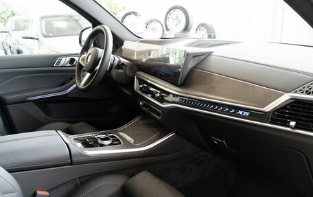 BMW X5, 2024 год, 14 000 000 рублей, 16 фотография