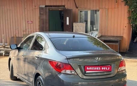 Hyundai Solaris II рестайлинг, 2011 год, 790 000 рублей, 2 фотография