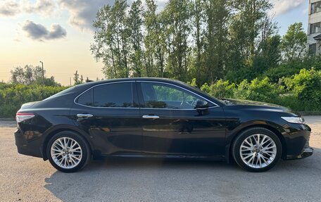 Toyota Camry, 2019 год, 3 200 000 рублей, 4 фотография