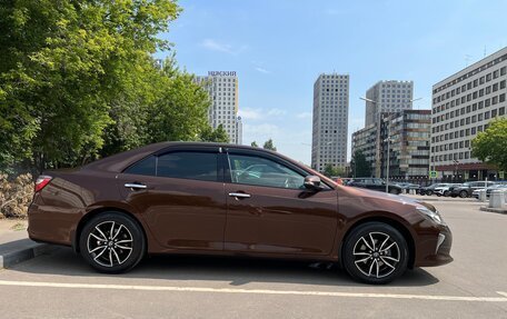 Toyota Camry, 2017 год, 2 350 000 рублей, 9 фотография