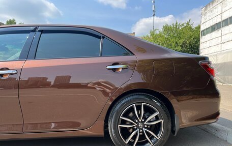Toyota Camry, 2017 год, 2 350 000 рублей, 14 фотография