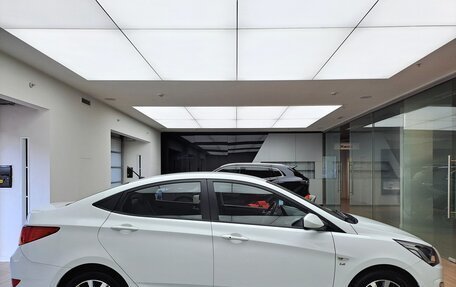 Hyundai Solaris II рестайлинг, 2015 год, 1 070 000 рублей, 4 фотография