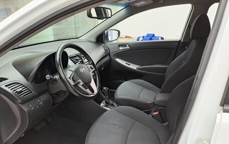 Hyundai Solaris II рестайлинг, 2015 год, 1 070 000 рублей, 10 фотография