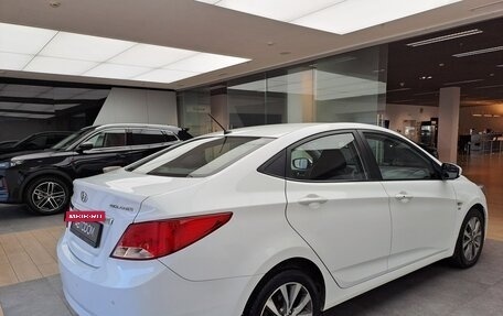 Hyundai Solaris II рестайлинг, 2015 год, 1 070 000 рублей, 5 фотография