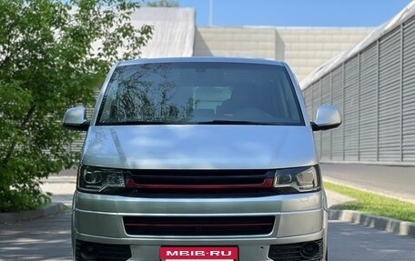 Volkswagen Multivan T5, 2014 год, 2 850 000 рублей, 2 фотография