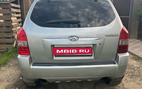 Hyundai Tucson III, 2004 год, 680 000 рублей, 3 фотография