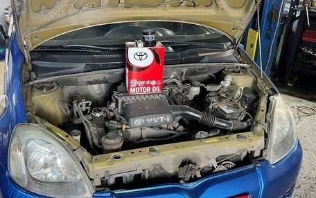 Toyota Yaris I рестайлинг, 1999 год, 320 000 рублей, 2 фотография