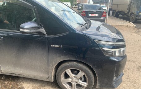 Toyota Voxy III, 2014 год, 1 530 000 рублей, 6 фотография