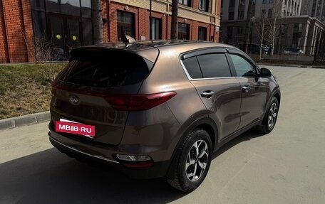 KIA Sportage IV рестайлинг, 2018 год, 1 999 000 рублей, 3 фотография