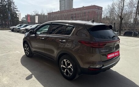 KIA Sportage IV рестайлинг, 2018 год, 1 999 000 рублей, 5 фотография