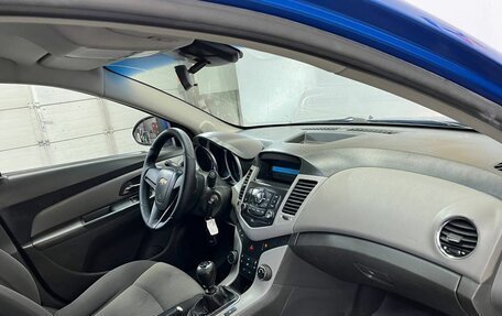 Chevrolet Cruze II, 2009 год, 690 000 рублей, 11 фотография