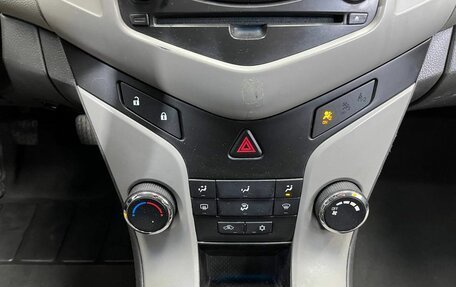 Chevrolet Cruze II, 2009 год, 690 000 рублей, 14 фотография