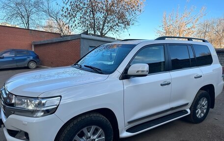 Toyota Land Cruiser 200, 2016 год, 5 600 000 рублей, 3 фотография