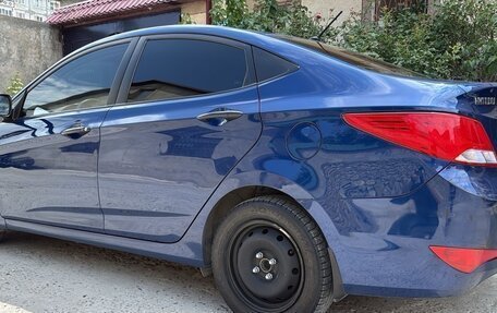 Hyundai Solaris II рестайлинг, 2015 год, 830 000 рублей, 5 фотография