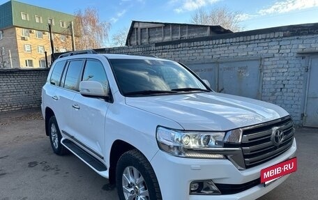 Toyota Land Cruiser 200, 2016 год, 5 600 000 рублей, 2 фотография