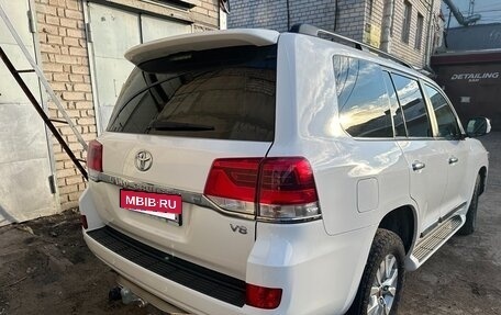 Toyota Land Cruiser 200, 2016 год, 5 600 000 рублей, 4 фотография
