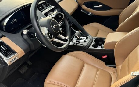 Jaguar E-Pace, 2021 год, 6 000 000 рублей, 4 фотография