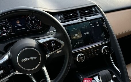 Jaguar E-Pace, 2021 год, 6 000 000 рублей, 7 фотография