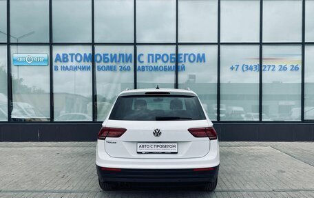 Volkswagen Tiguan II, 2018 год, 2 250 000 рублей, 4 фотография