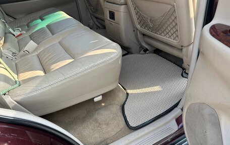Toyota Land Cruiser 100 рестайлинг 2, 2000 год, 2 300 000 рублей, 10 фотография