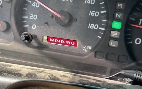 Toyota Land Cruiser 100 рестайлинг 2, 2000 год, 2 300 000 рублей, 7 фотография