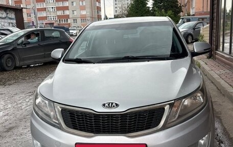 KIA Rio III рестайлинг, 2012 год, 750 000 рублей, 2 фотография