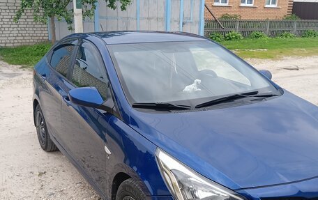 Hyundai Solaris II рестайлинг, 2015 год, 1 050 000 рублей, 6 фотография