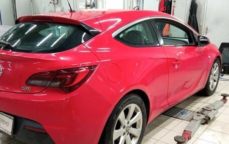 Opel Astra J, 2011 год, 650 000 рублей, 3 фотография