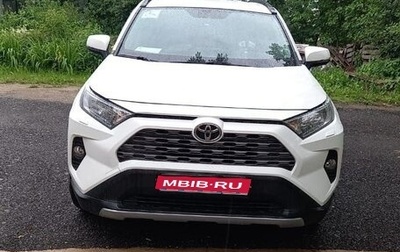 Toyota RAV4, 2020 год, 2 800 000 рублей, 1 фотография