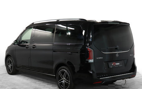 Mercedes-Benz V-Класс, 2024 год, 15 250 000 рублей, 4 фотография