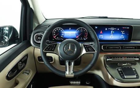 Mercedes-Benz V-Класс, 2024 год, 15 250 000 рублей, 18 фотография