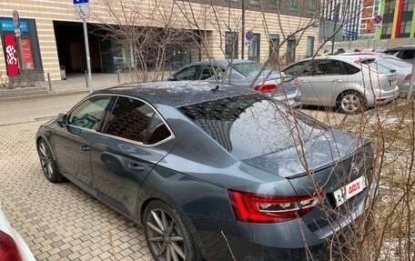 Skoda Superb III рестайлинг, 2015 год, 2 800 000 рублей, 4 фотография