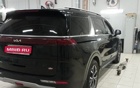 KIA Carnival, 2023 год, 4 499 000 рублей, 3 фотография