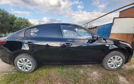 KIA Rio IV, 2019 год, 1 450 000 рублей, 3 фотография