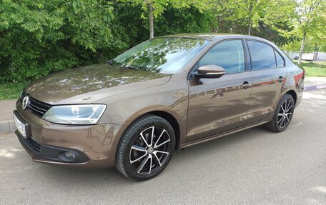 Volkswagen Jetta VI, 2011 год, 870 000 рублей, 6 фотография