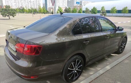 Volkswagen Jetta VI, 2011 год, 870 000 рублей, 9 фотография
