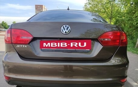 Volkswagen Jetta VI, 2011 год, 870 000 рублей, 5 фотография