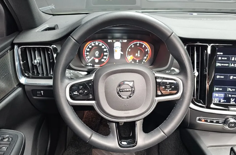 Volvo S60 III, 2021 год, 3 840 000 рублей, 11 фотография