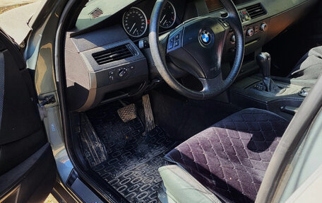 BMW 5 серия, 2004 год, 900 000 рублей, 6 фотография