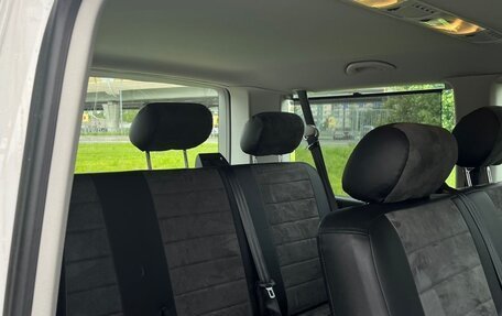 Volkswagen Caravelle T6 рестайлинг, 2019 год, 3 150 000 рублей, 9 фотография