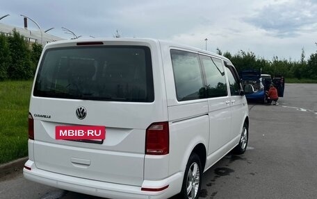 Volkswagen Caravelle T6 рестайлинг, 2019 год, 3 150 000 рублей, 3 фотография