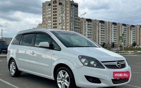 Opel Zafira B, 2013 год, 885 000 рублей, 3 фотография