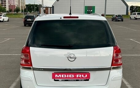 Opel Zafira B, 2013 год, 885 000 рублей, 6 фотография