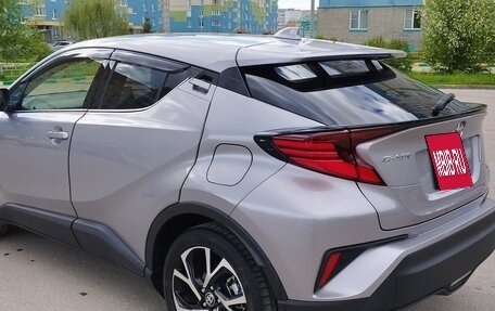 Toyota C-HR I рестайлинг, 2019 год, 2 375 000 рублей, 4 фотография