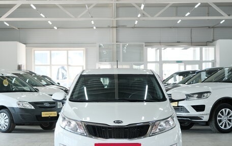 KIA Rio III рестайлинг, 2013 год, 899 000 рублей, 2 фотография